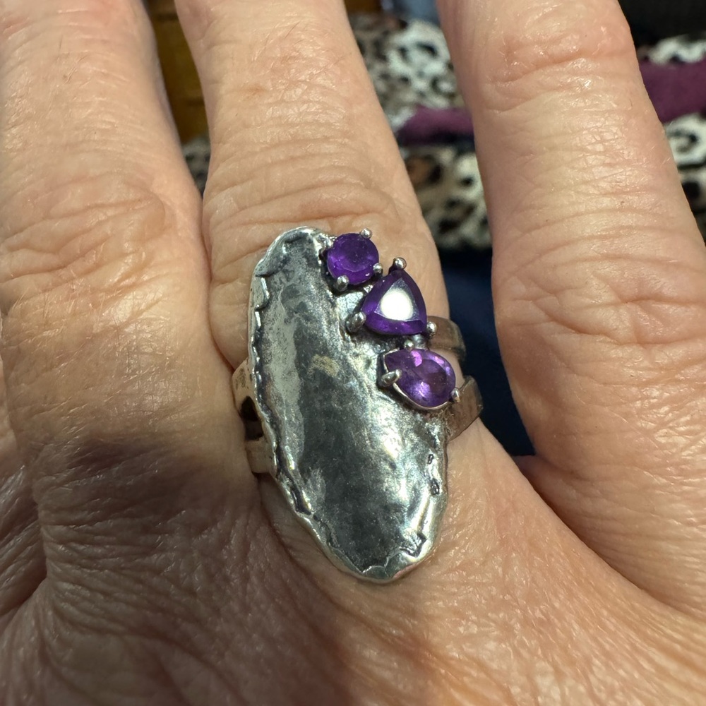Sterling silver and amethyst Gemstone Ring